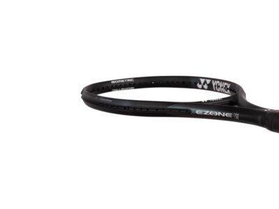 Grommet Yonex EZONE ACE (model sky blue 2022 sau aqua night black 2024))